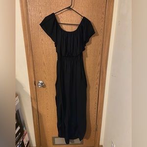 On or off the shoulders Maxi dress! XL WITH POCKETS